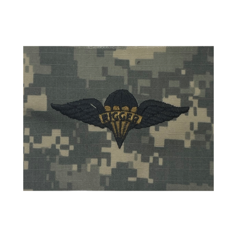 Parachute Rigger ACU Sew-on Badge.