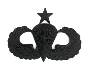 Combat Parachutists (Jump Wings) 1 Jump Senior Black Metal Pin-on Badge - Insignia Depot